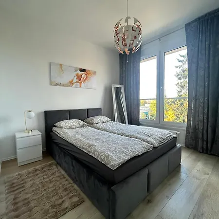 Skarbowa Star ليشنو